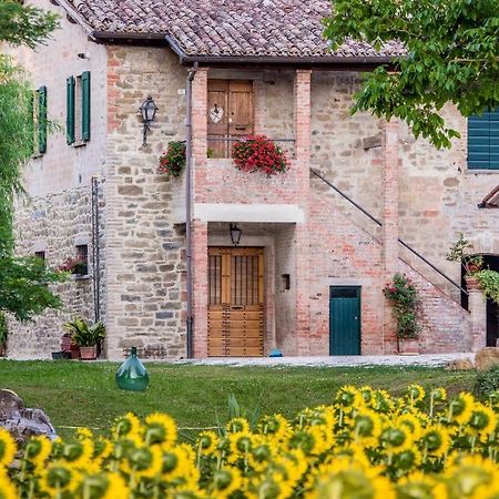 B&B Ponte La Pietra Губбио Экстерьер фото