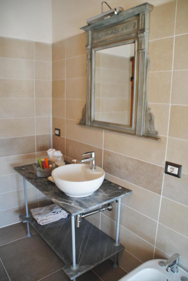 B&B Ponte La Pietra Губбио Экстерьер фото