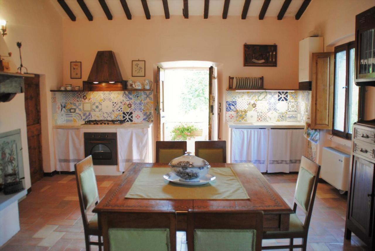 B&B Ponte La Pietra Губбио Экстерьер фото