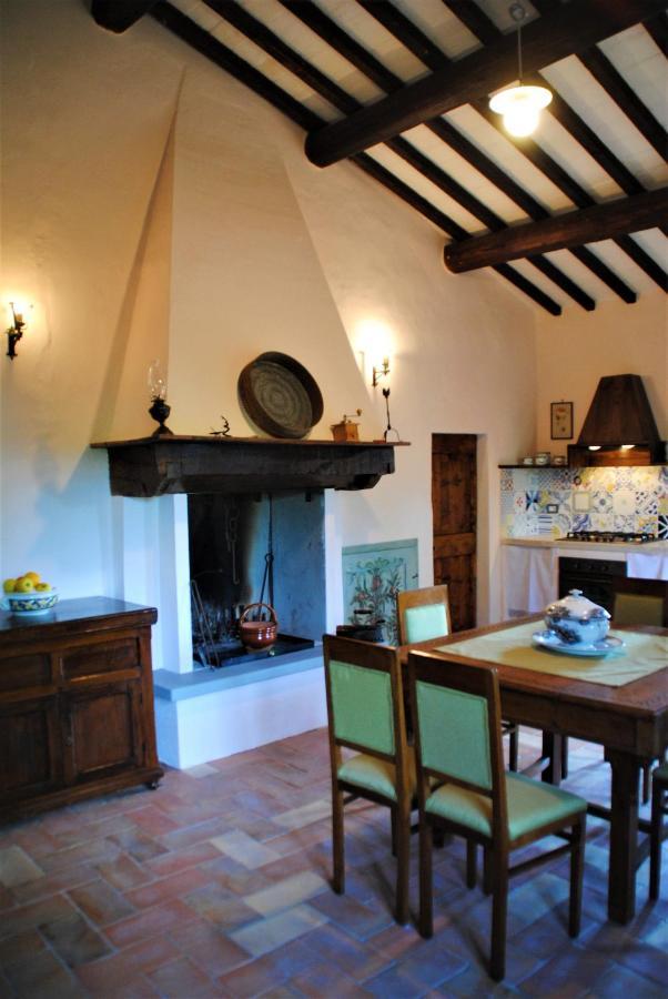 B&B Ponte La Pietra Губбио Экстерьер фото